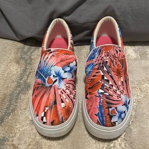 Nike Hawaiian print canvas slip on